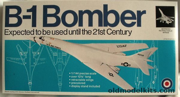 Entex 1/144 Rockwell B-1A 'Bone' - Strategic Bomber, 8505 plastic model kit